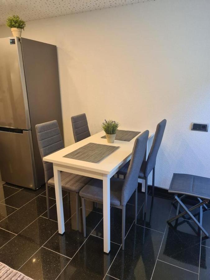 Appartement Am Ziegeleipark Хайлброн Екстериор снимка
